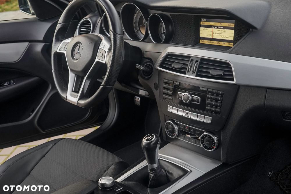 Mercedes-Benz Klasa C - 36