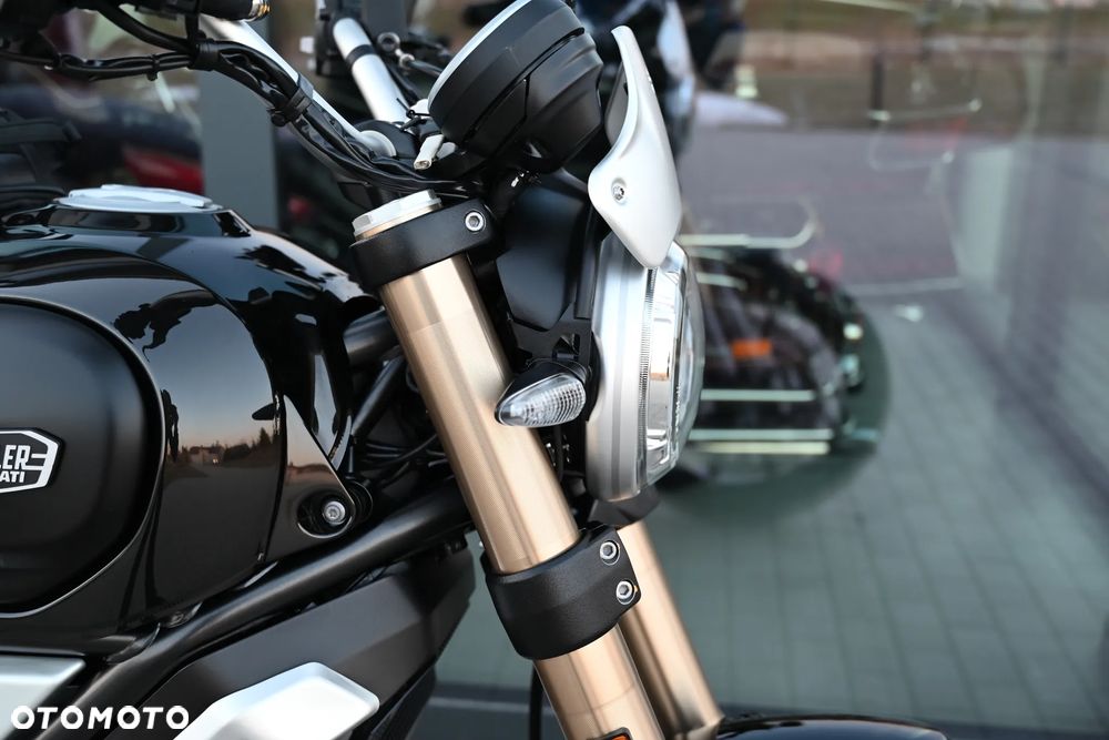 Ducati Scrambler - 15