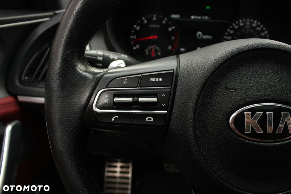 Kia Stinger 2.0 T-GDI GT Line - 25