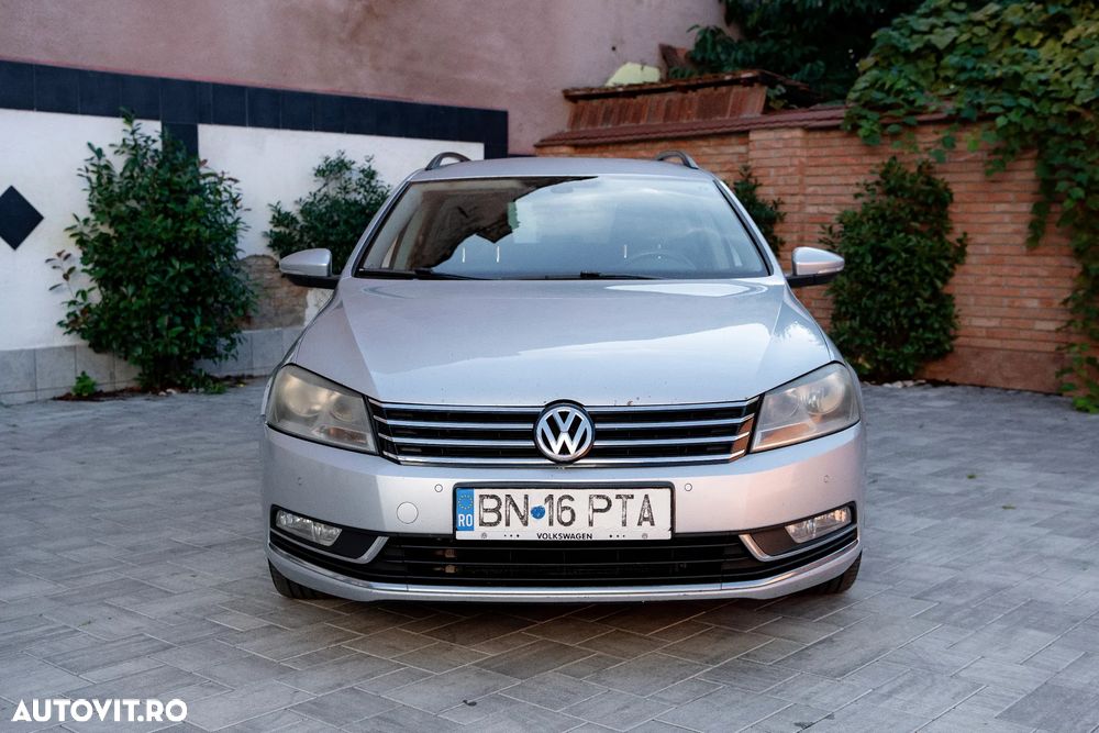 Volkswagen Passat 2.0 TDI BlueMotion Technology DSG Comfortline - 2