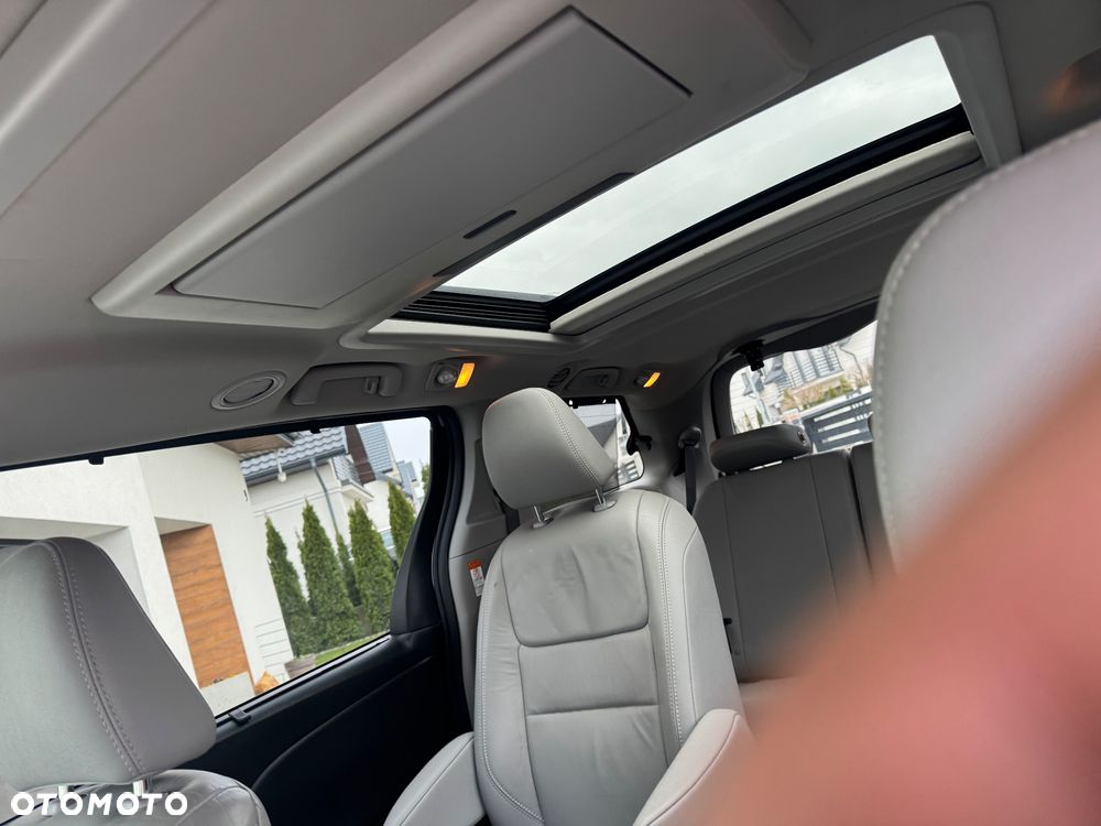 Toyota Sienna 3.5 V6 Limited AWD - 12