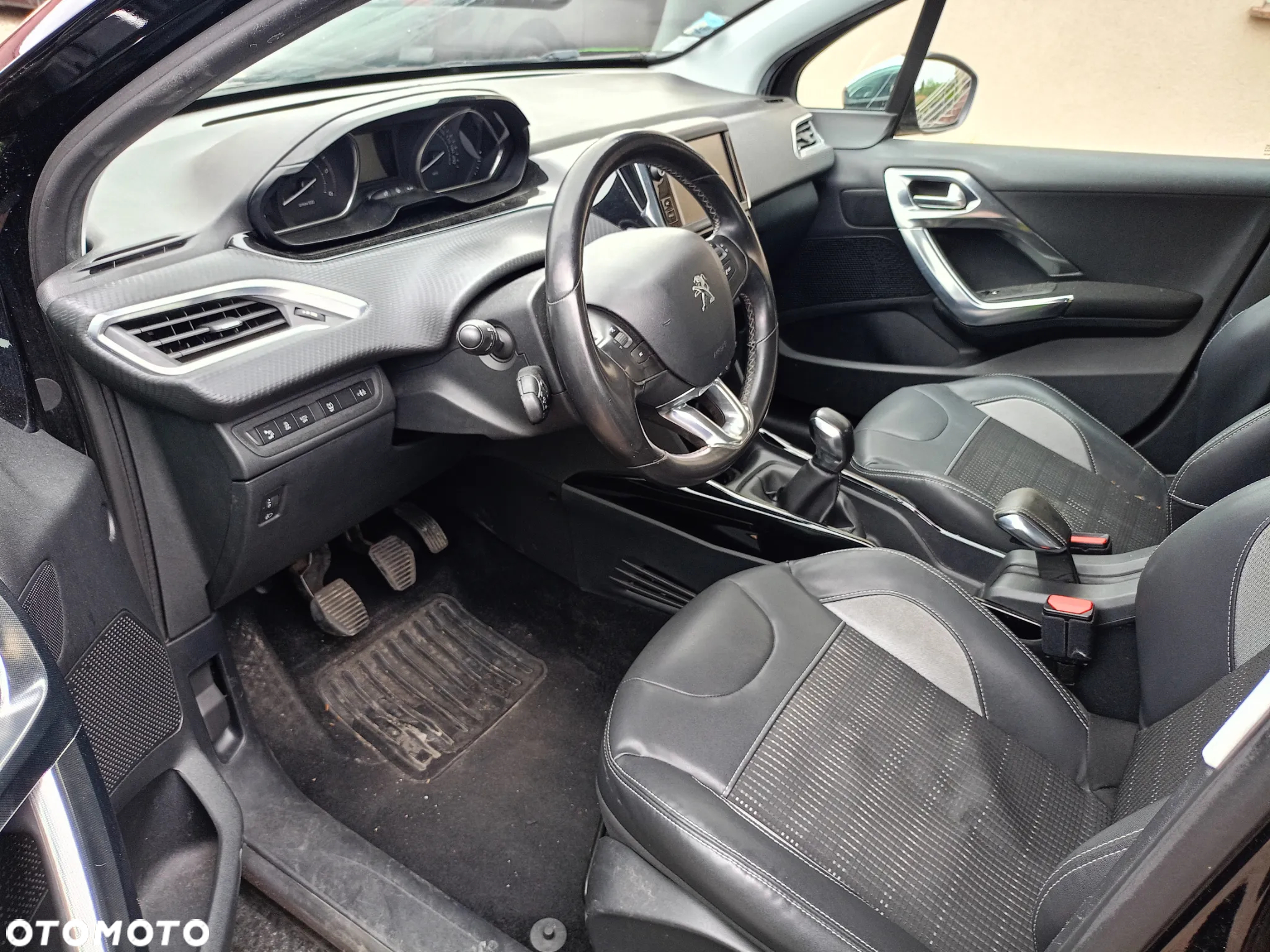 Peugeot 2008 e-HDi FAP 92 STOP & START Allure - 7