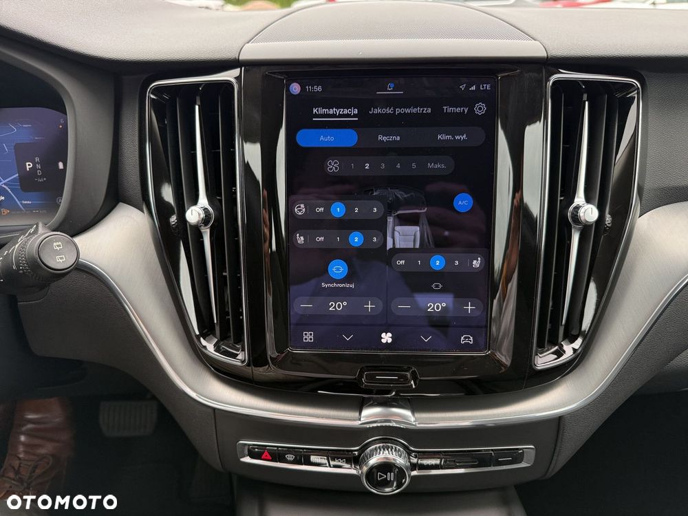 Volvo XC 60 B4 D AWD Core - 26