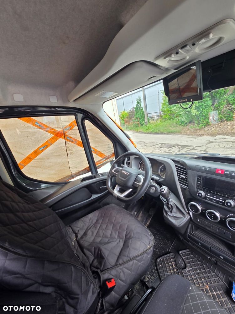 Iveco Daily - 12