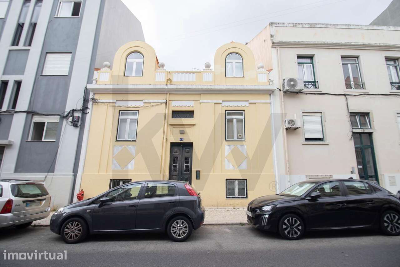 Apartamento T1+1 com Vista Deslumbrante para o Rio Tejo — Beato / Pich - Grande imagem: 2/26
