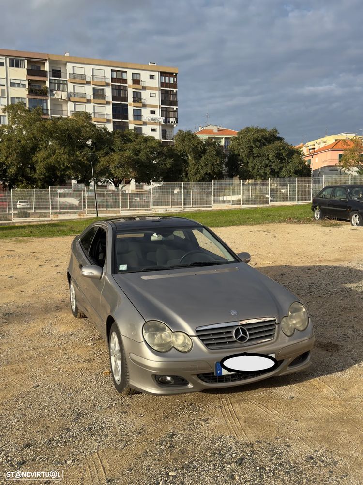 Mercedes-Benz C 200 Sport Coupé K Classic Aut. - 4