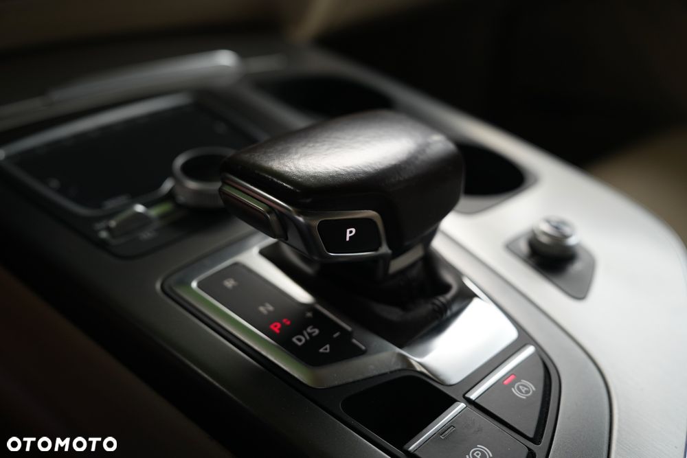 Audi Q7 - 16