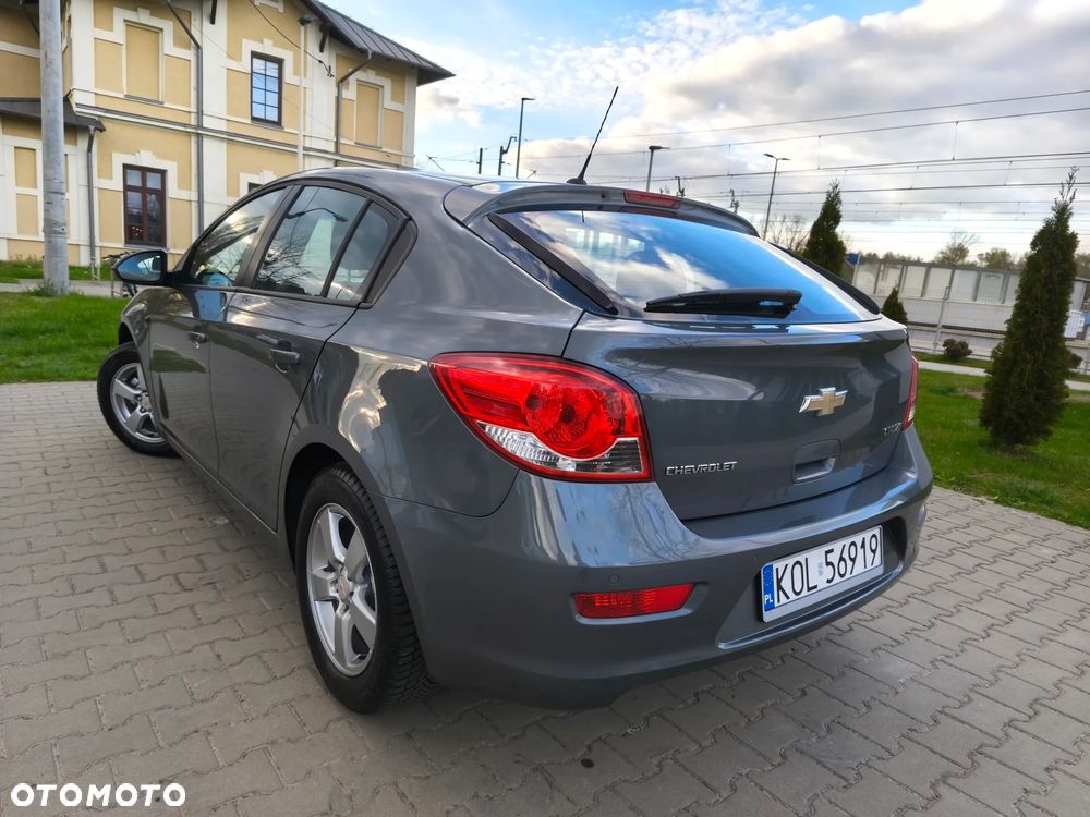 Chevrolet Cruze 1.6 LT+ - 6