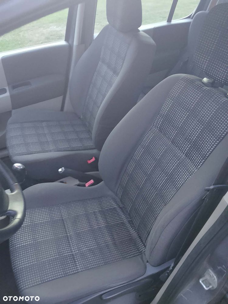 Renault Modus 1.4 16V Alize - 13