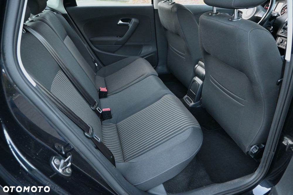 Volkswagen Polo 1.6 TDI Highline - 29