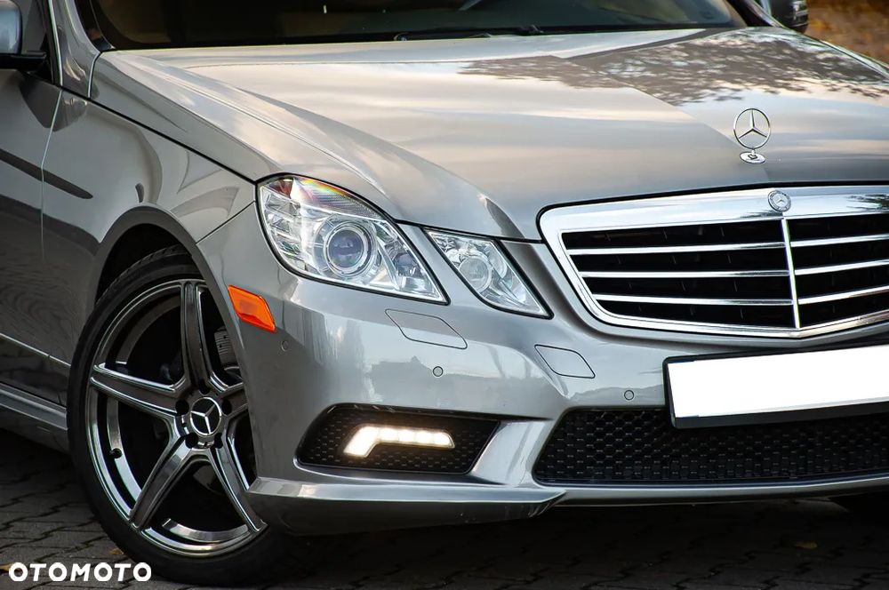Mercedes-Benz Klasa E 350 T 4Matic 7G-TRONIC - 17