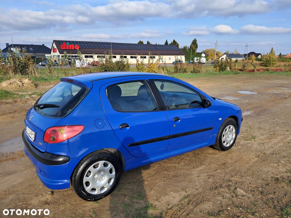 Peugeot 206 1.1 Mistral - 18