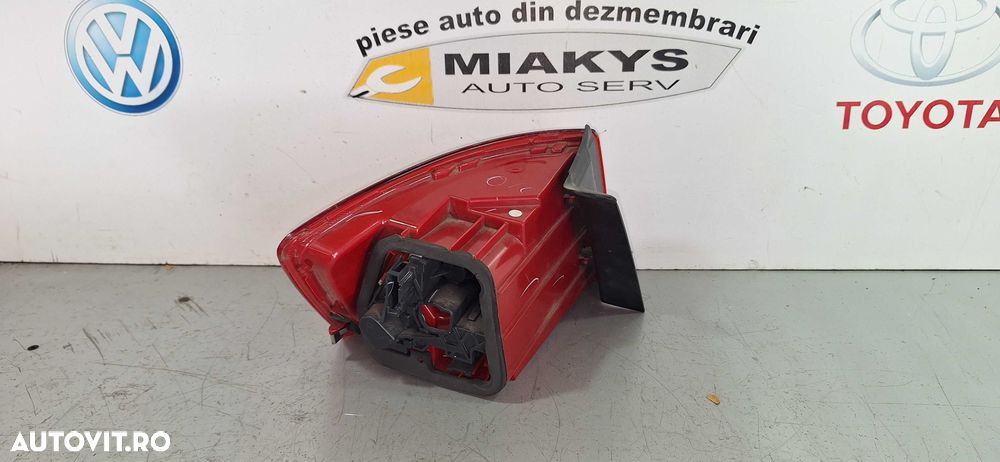 Stop dreapta Vw Jetta 2012 - 3