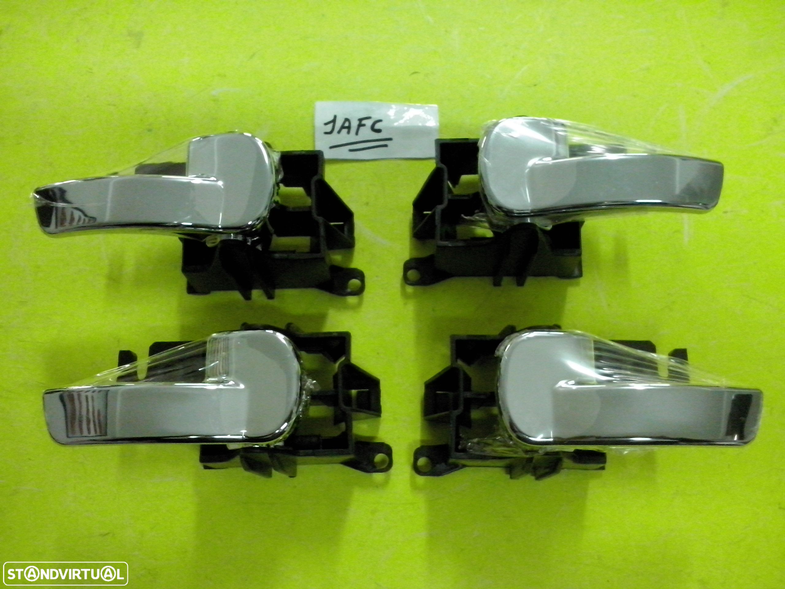 Punhos /Manipulo cromado interior da porta Nissan Qashqai - 1