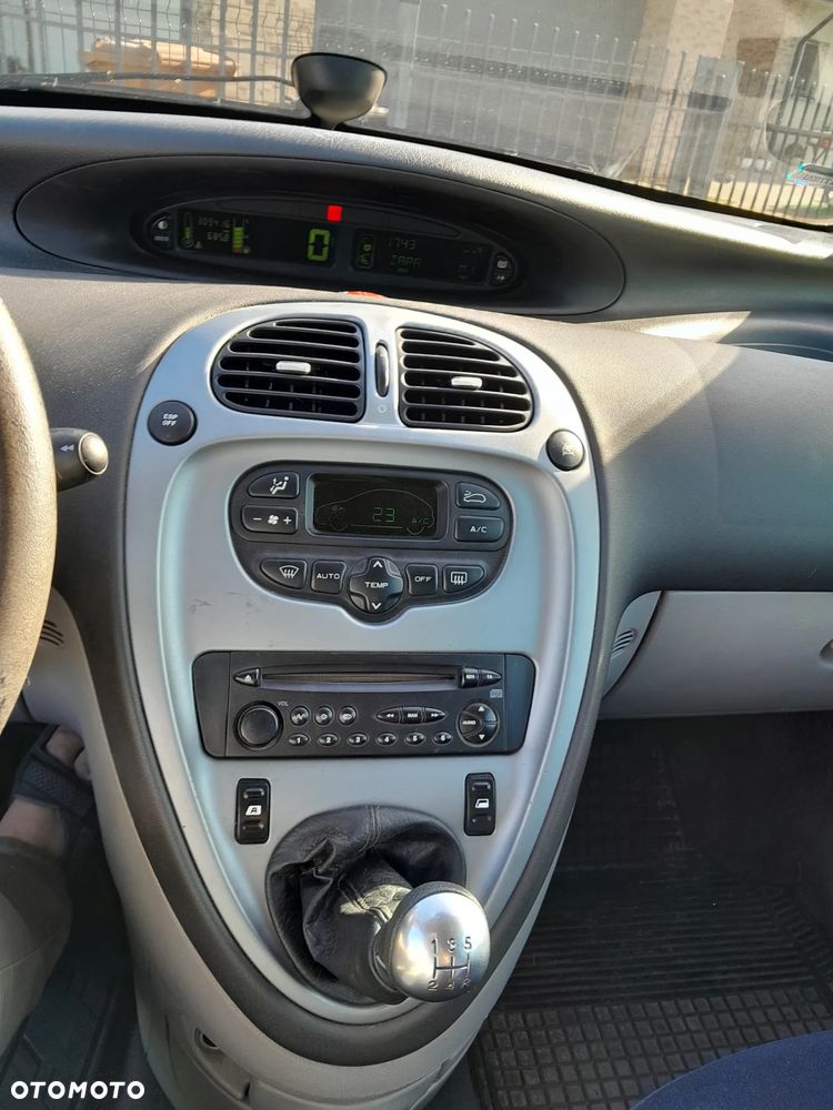 Citroën Xsara Picasso 1.8i 16V Exclusive - 13