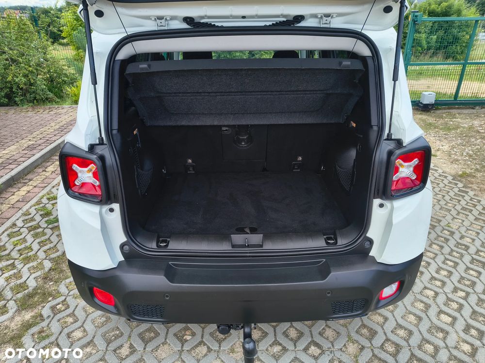 Jeep Renegade 1.4 MultiAir Night Eagle - 19