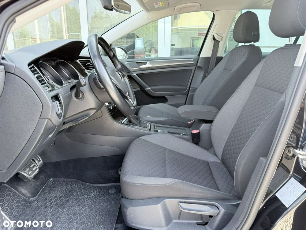 Volkswagen Golf Variant 1.6 TDI SCR DSG Join - 11