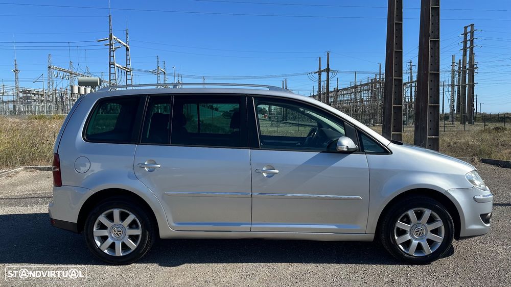 VW Touran 1.9 TDi Highline BlueM. 7L - 15
