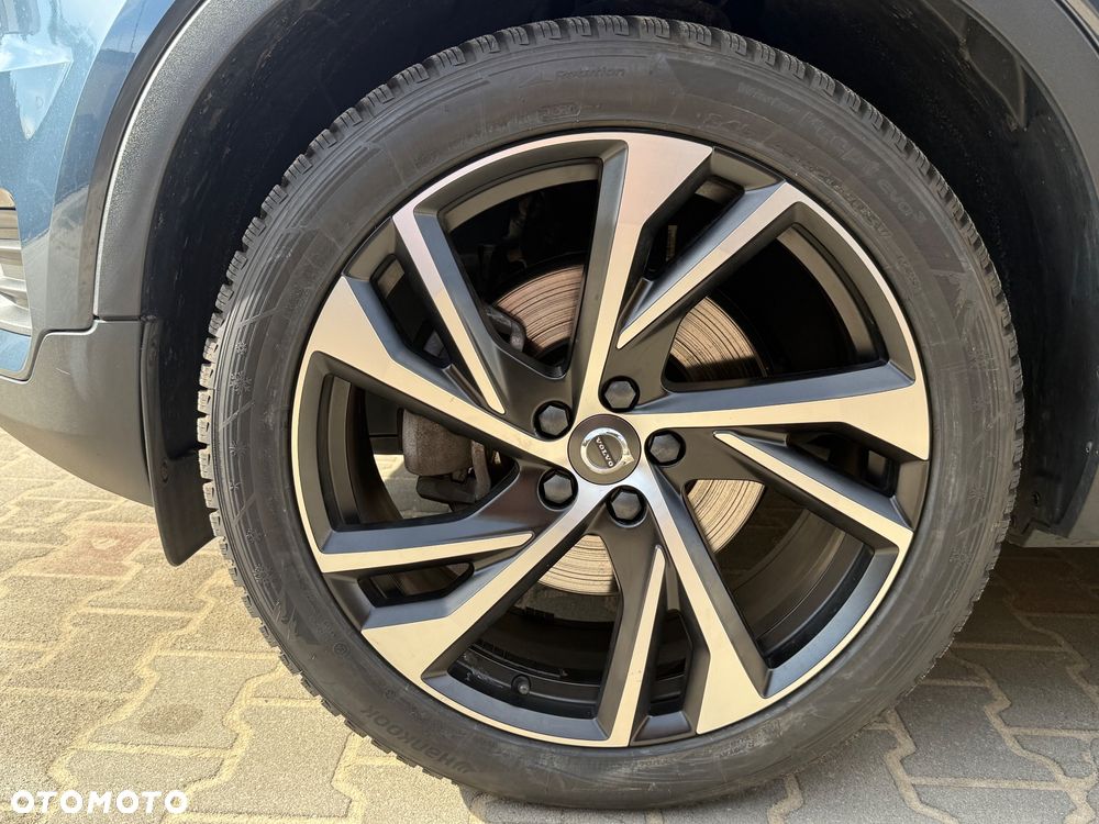 Volvo XC 40 B4 Ultra Black Edition - 13