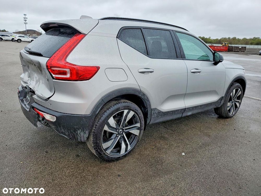 Volvo XC 40 ver-b4-ultra-black-edition - 4