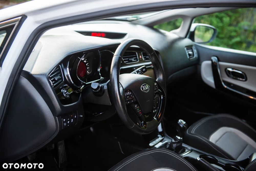 Kia Ceed 1.4 CVVT Vision - 20