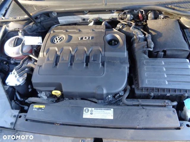 Volkswagen Passat 2.0 TDI BMT Comfortline DSG - 27
