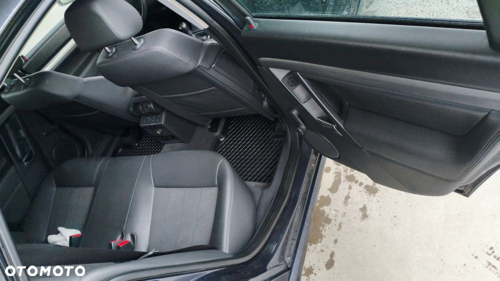Opel Vectra 1.9 CDTI DPF Cosmo - 8