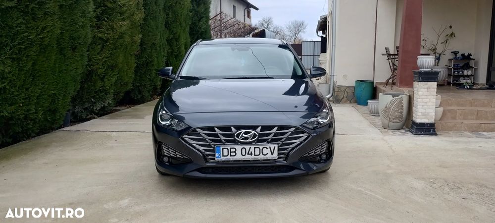 Hyundai i30 Fastback 1.5 T-GDI MHEV 160CP Exclusive - 4