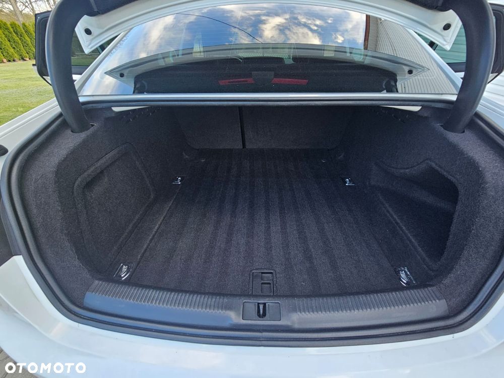 Audi A4 Limousine 2.0 TFSI quattro S line Sportpaket - 7