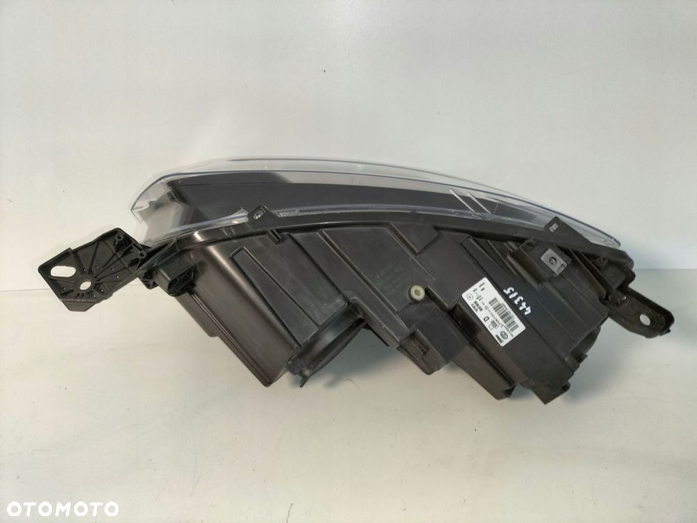 lampa przednia reflektor prawa toyota proace city 19- - 4
