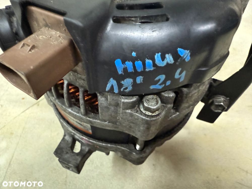 Alternator Toyota Hilux 2.4 18' - 27060 - OL110 - oryginalny - 3