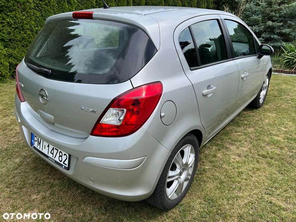 Opel Corsa 1.3 CDTI DPF Edition - 11