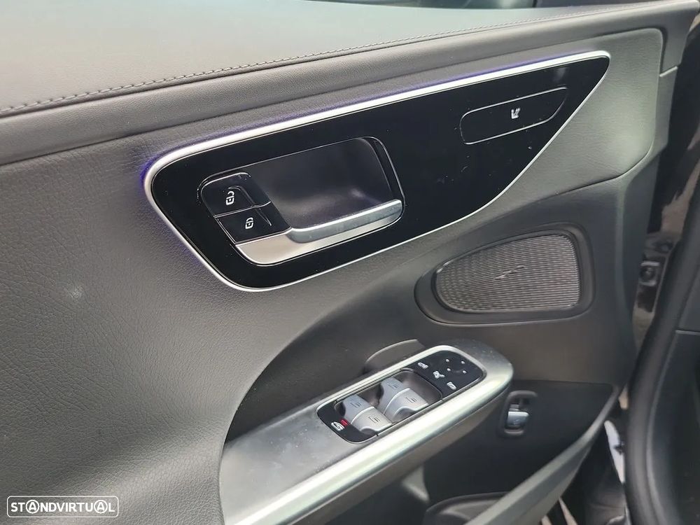 Mercedes-Benz C 300 d AMG Line - 22