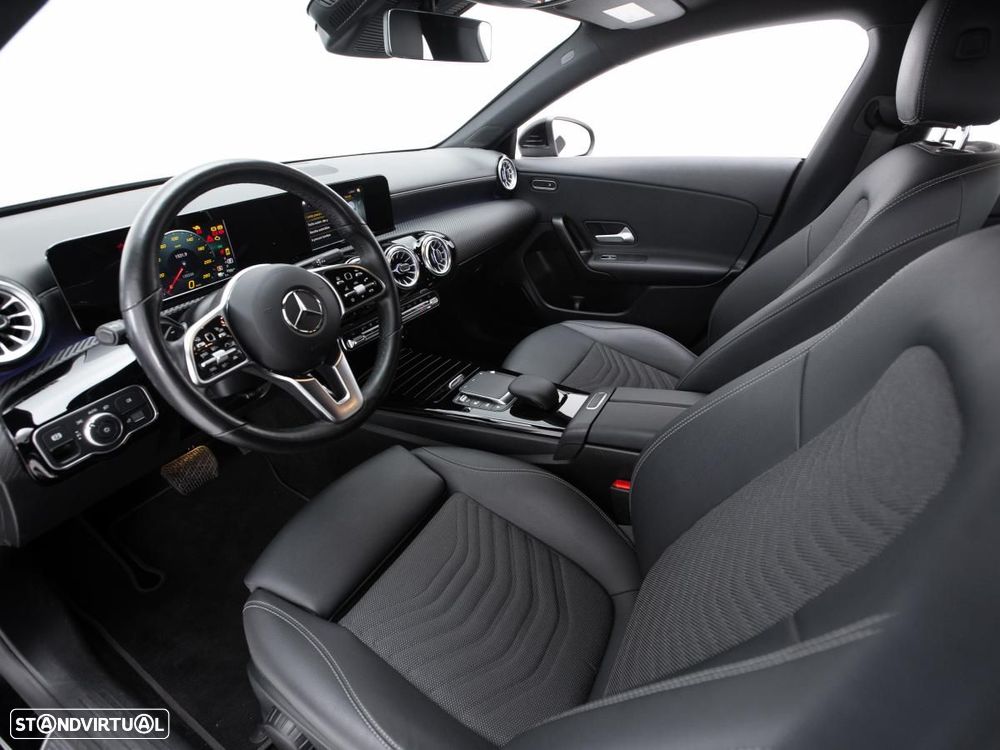 Mercedes-Benz CLA 250 e 8G-DCT - 8