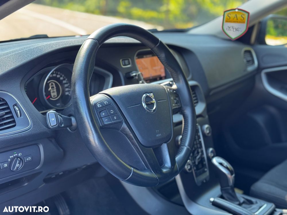 Volvo V40 - 15