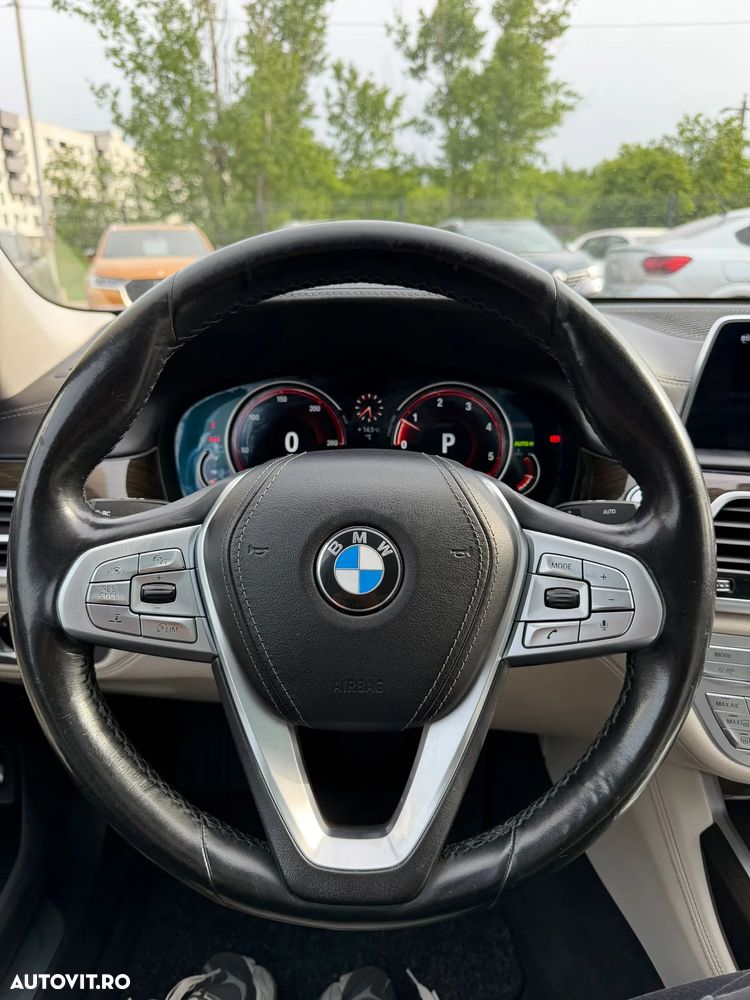 BMW Seria 7 730d xDrive - 10