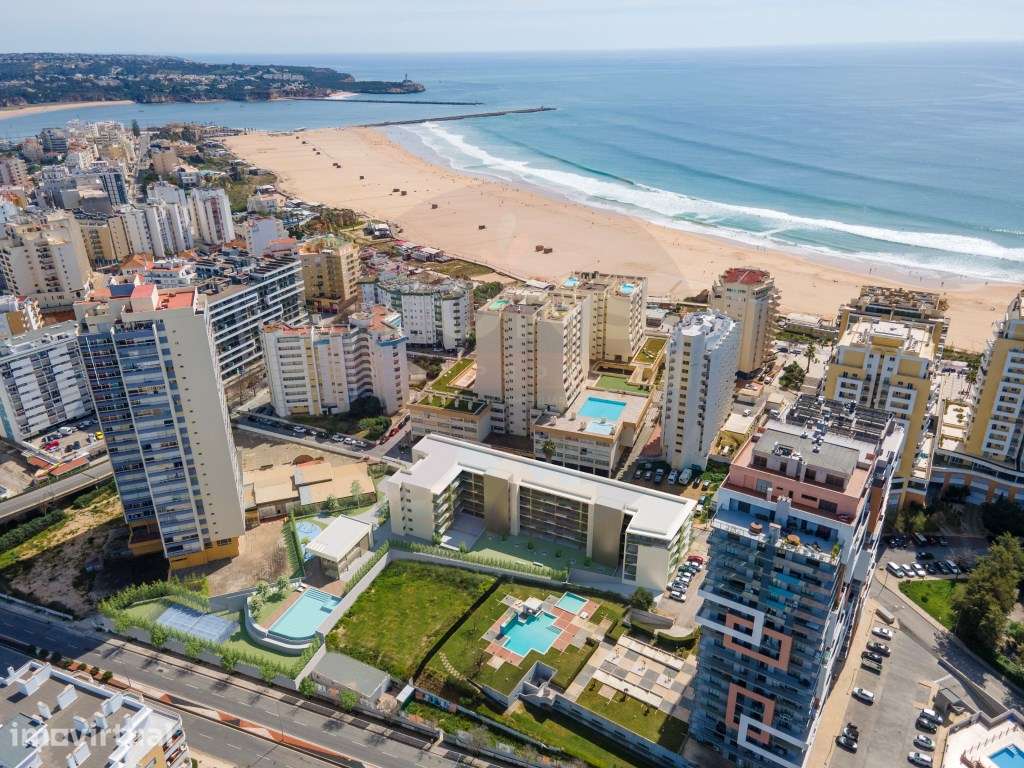 Apartamento T2 a 150 Metros da Praia da Rocha - BeachWalk Residence... - Grande imagem: 2/32