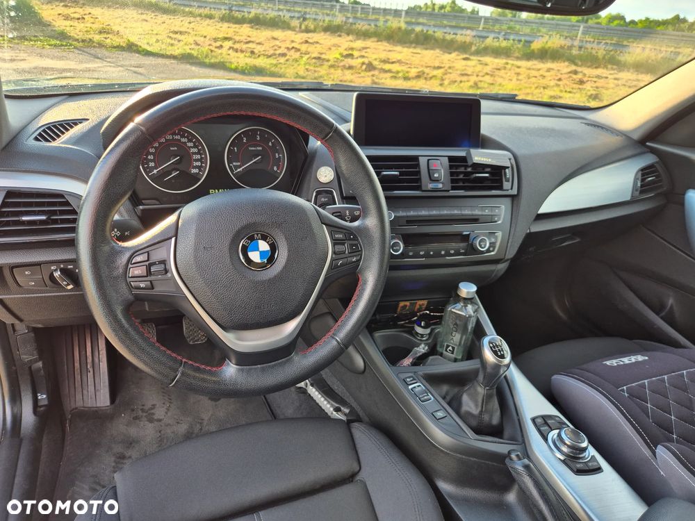 BMW Seria 1 118d Sport Line - 7