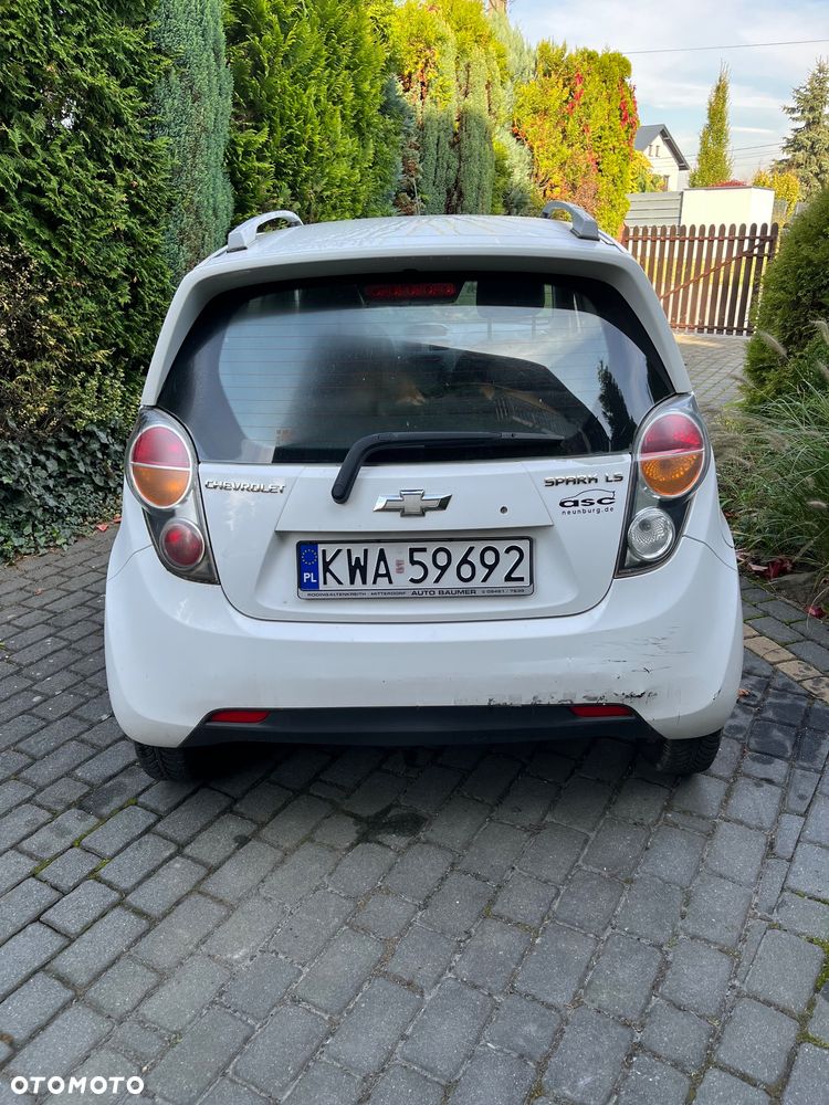 Chevrolet Spark 2010 photo 2