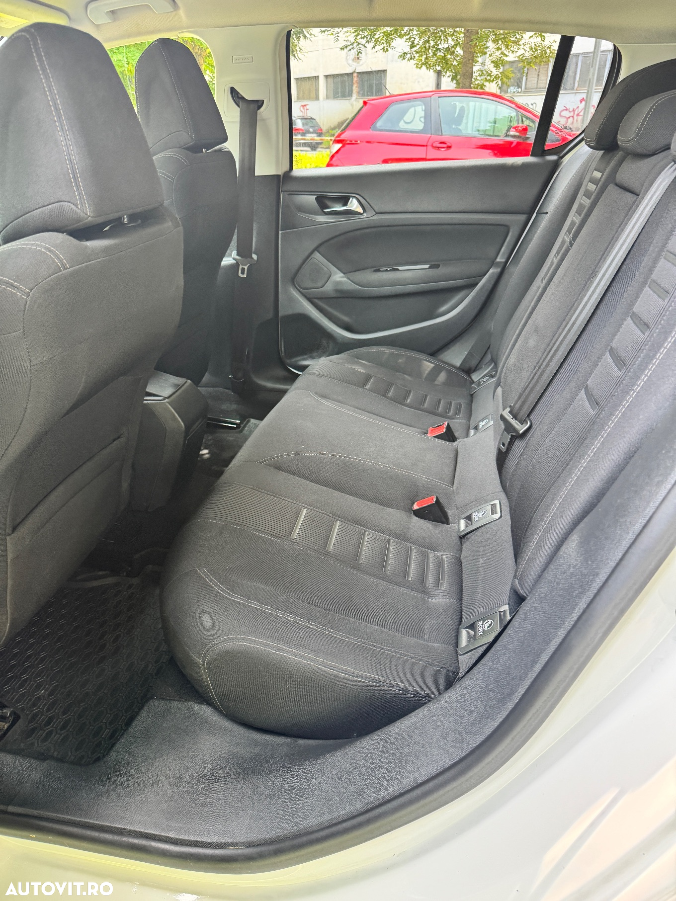 Peugeot 308 - 13