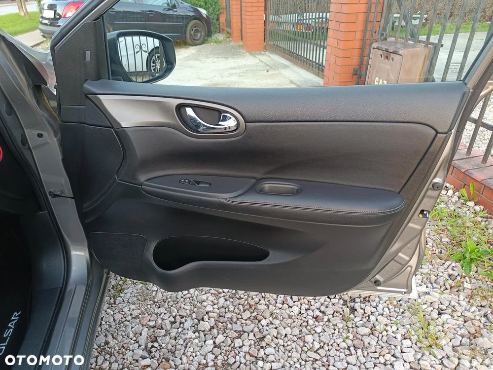 Nissan Pulsar 1.2 DIG-T Tekna - 19