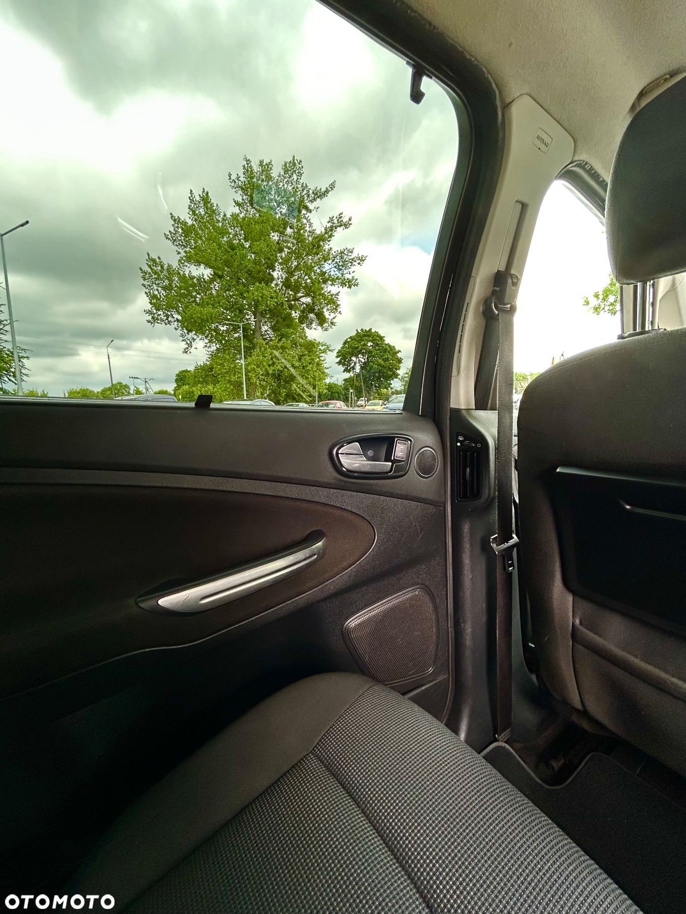 Ford S-Max - 8