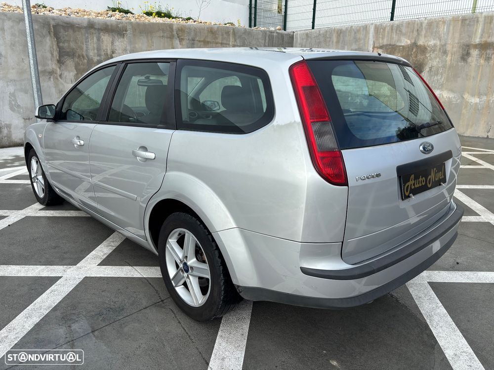 Ford Focus SW 1.6 TDCi Titanium - 14