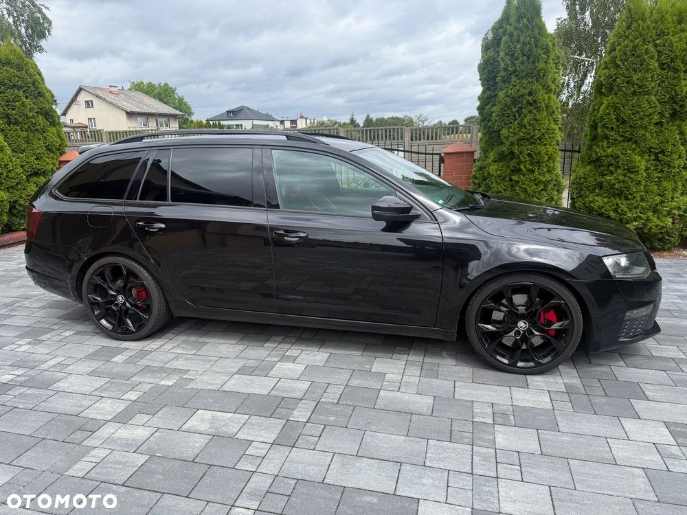 Skoda Octavia 2.0 TDI DSG RS - 5
