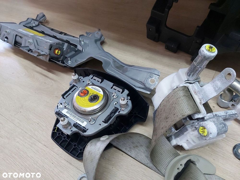 TOYOTA Sienna Lift 16 - 20 rok Deska poduszka kierowcy pas air bag - 9