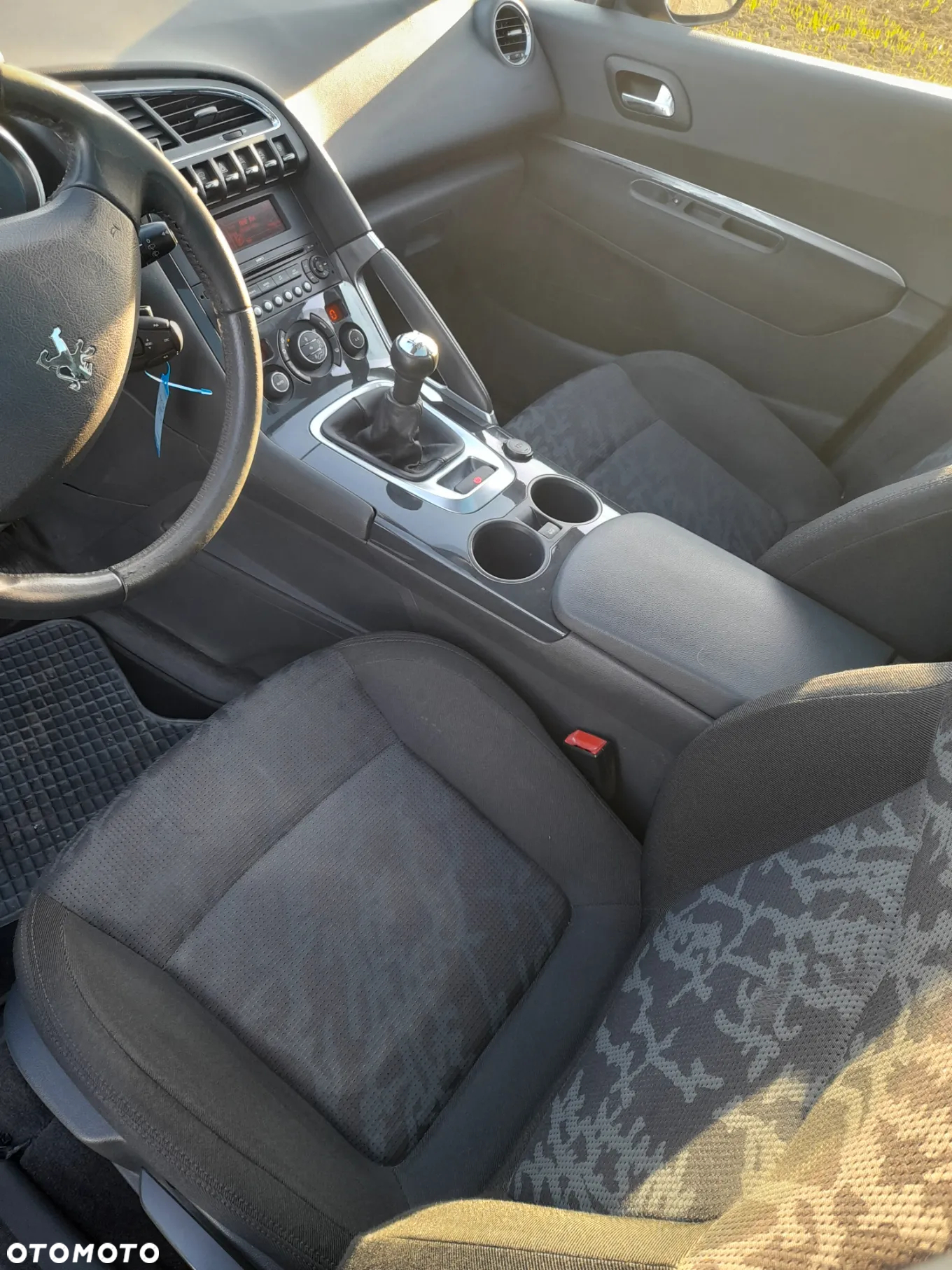 Peugeot 3008 1.6 Premium - 16