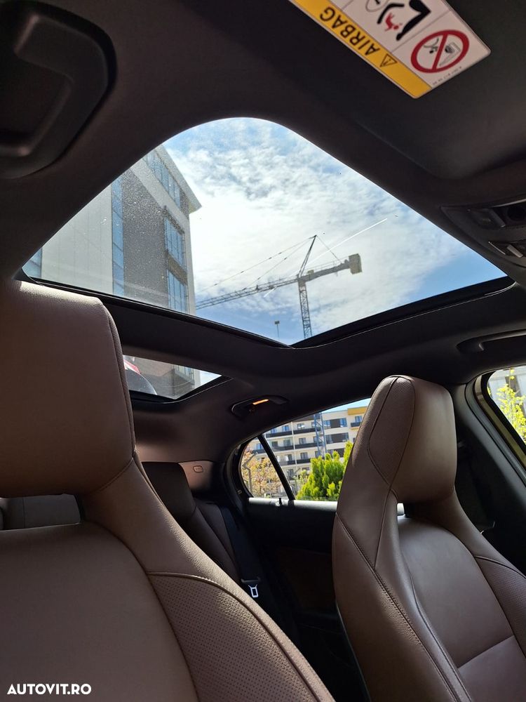 Mercedes-Benz GLA 220 CDI 4MATIC 7G-DCT - 20