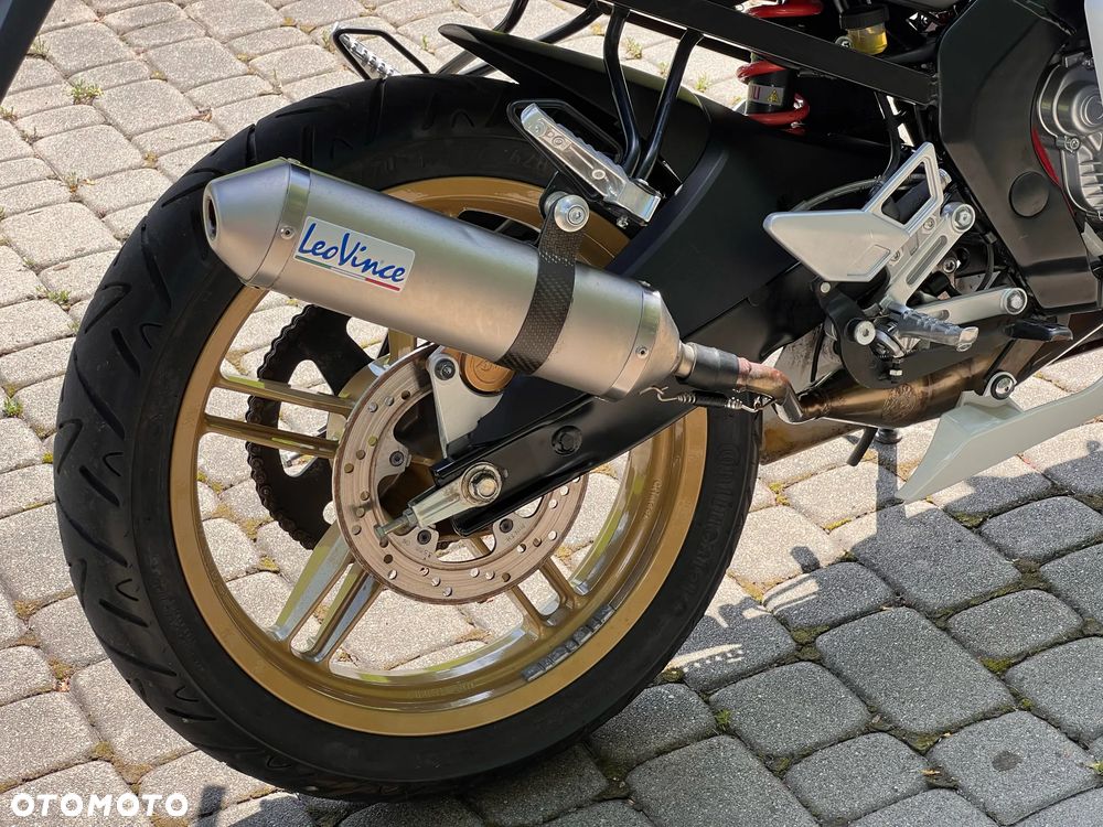 Yamaha TZR - 10