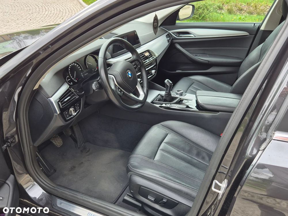 BMW Seria 5 520d - 8