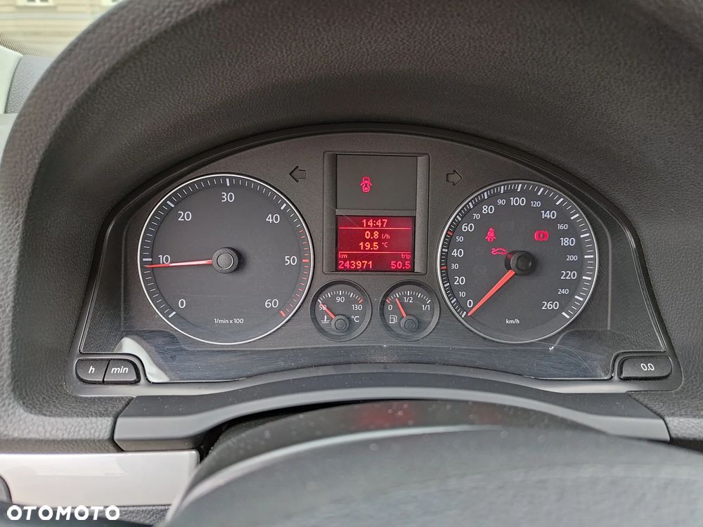 Volkswagen Golf V 1.9 TDI Comfortline - 5